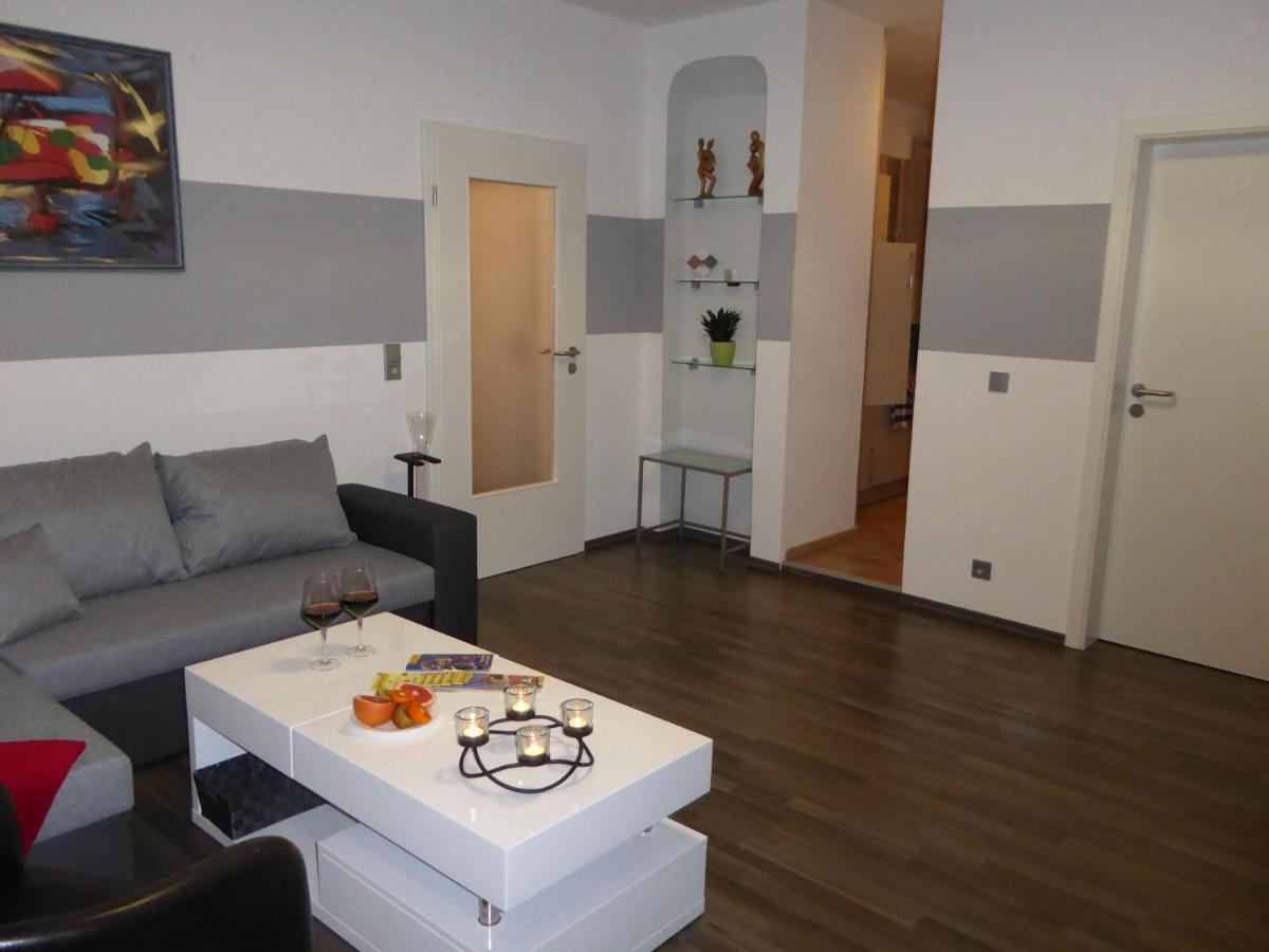 Weiss-ferienwohnung Apartment *